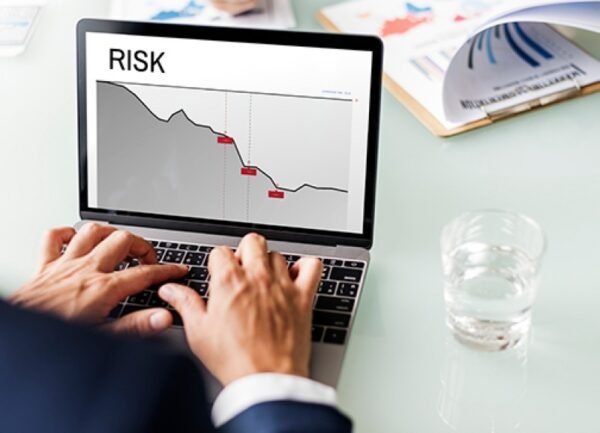 إدارة تقييم المخاطر الإدارية
